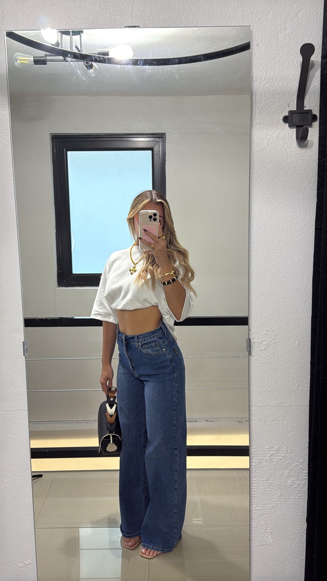 Vibrant Jean
